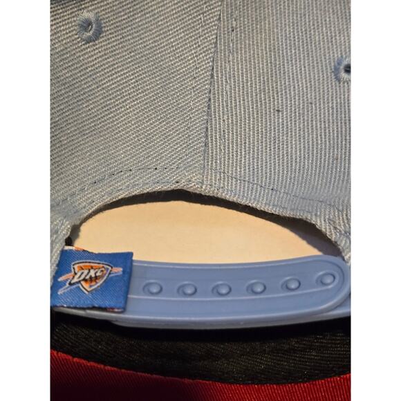 New Era 9FIFTY Oklahoma City Thunder Hardwood Classics Snapback - Picture 2 of 5